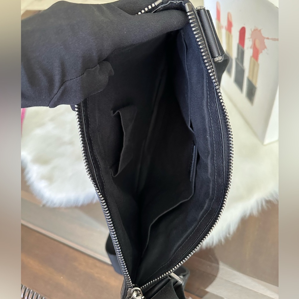 Auth Bally Messenger Bag - Picture 4 of 17